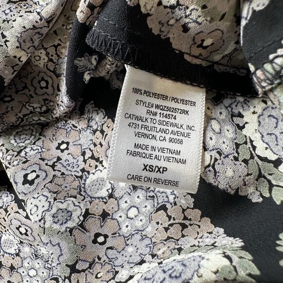 PLEIONE Women XS Flowy Blouse Top‎ Shirt Floral Pattern Cottagecore Black (273) - Picture 8 of 8